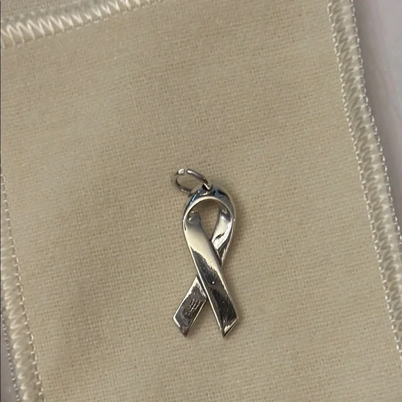 James Avery Silver Cancer Ribbon Charm - Picture 2 of 3